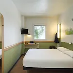 Ibis Budget Lille - Stade Pierre Mauroy 2* 龙尚