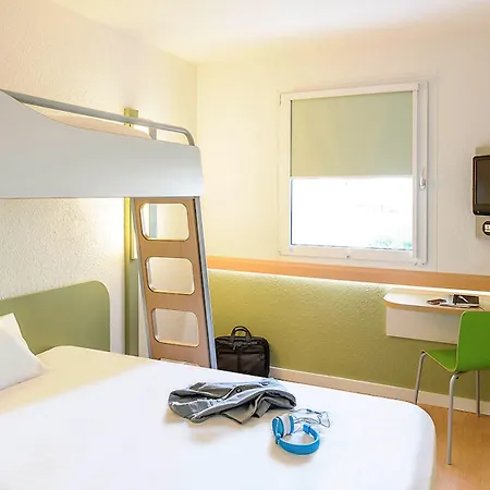Ibis Budget Lille - Stade Pierre Mauroy מלון