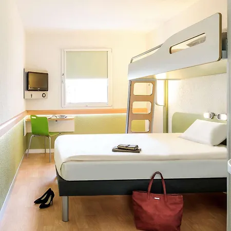 Ibis Budget Lille - Stade Pierre Mauroy 2*